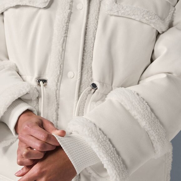 Alo Yoga Ice Breaker Puffer Jacket Ivory - Picture 2 of 5